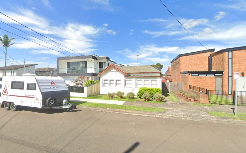 Estella’s Pet Paradise - Dog groomer in Hurstville Grove