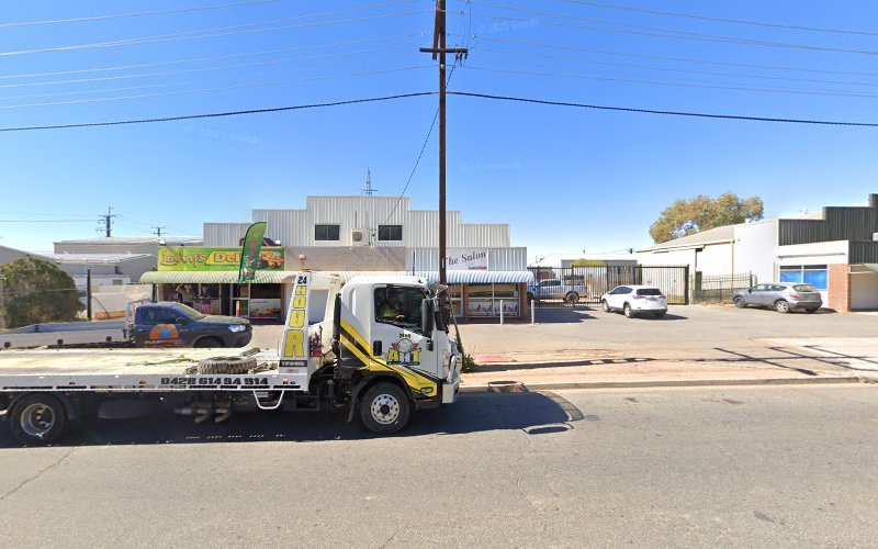 The Salon by Bark n’ Bath | Alice Springs - Dog groomer in Ciccone