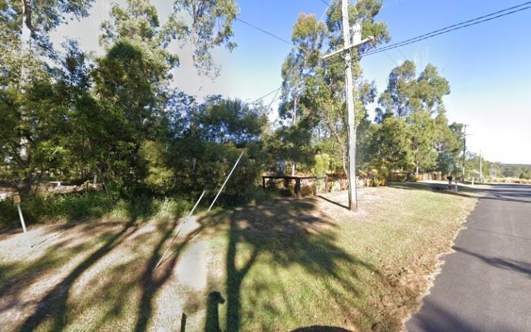 Wally’s DoGroom - listing photo