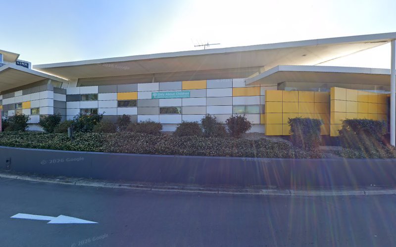 Nestle Purina PetCare - Dog groomer in Rhodes