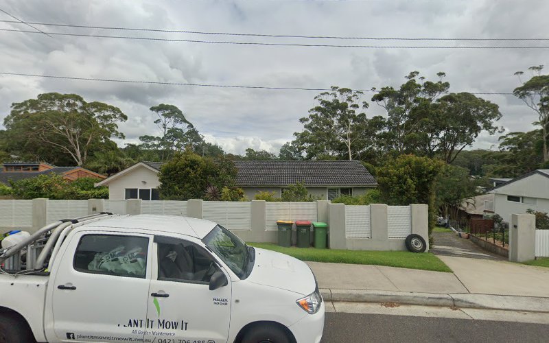 Fetch Pet Stylists - Dog groomer in Avoca Beach