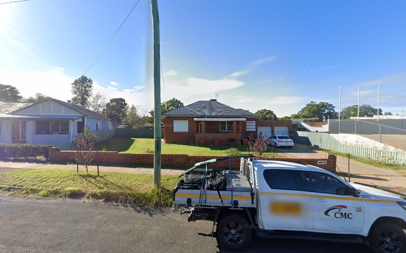 Nic’s Dog House - Dog groomer in Parkes