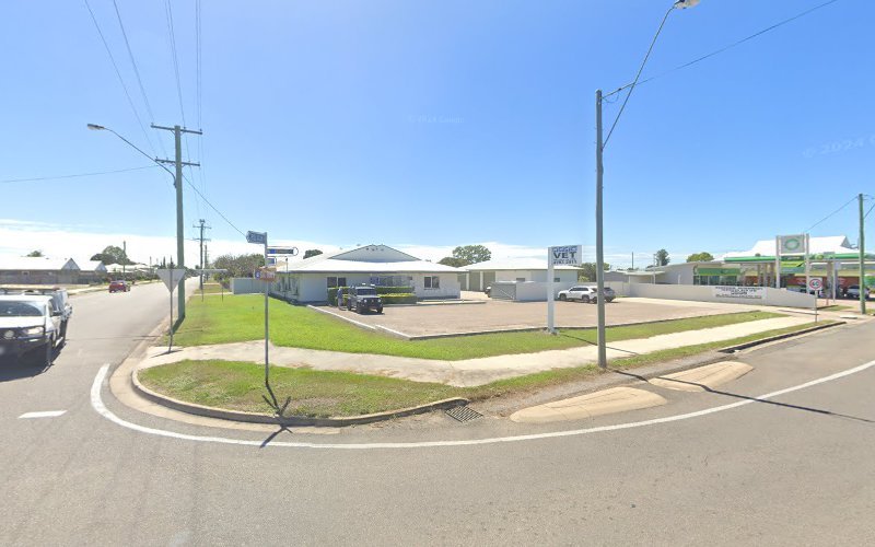 Burdekin Veterinary Services - Dog groomer in Ayr