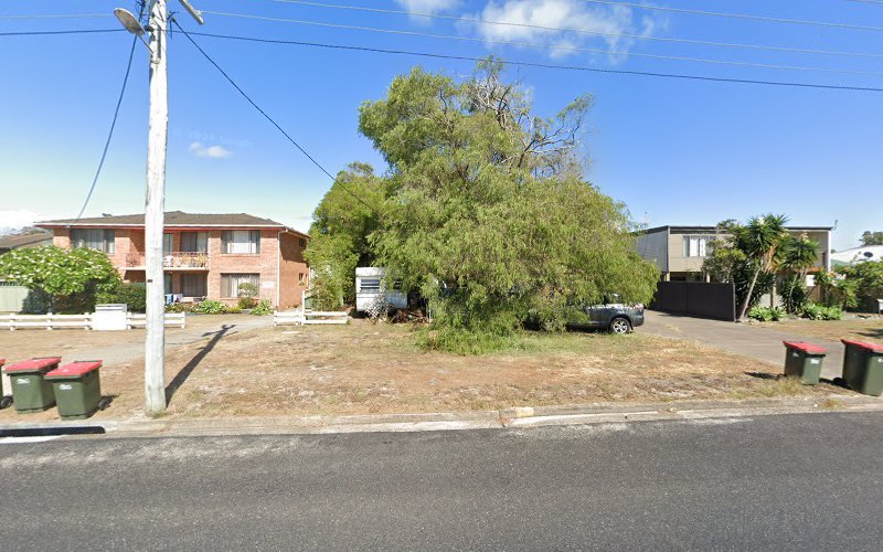 Keith Lorkin & Associates - Dog groomer in Tuncurry