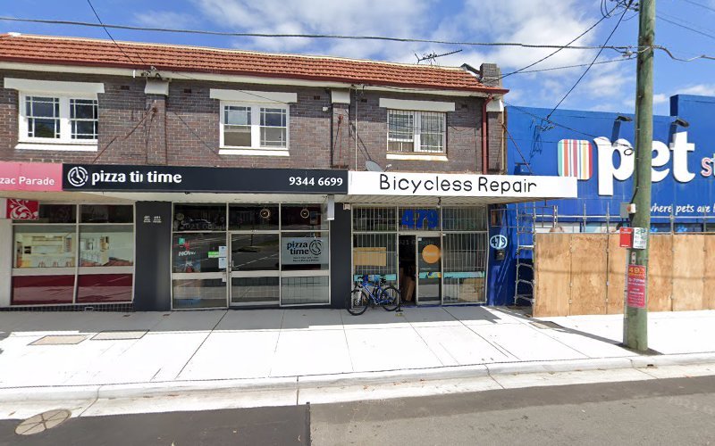 Pet Doors And More - Dog groomer in Kingsford