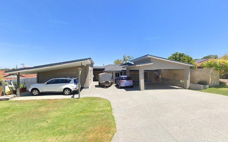 Aqua Paws - Dog groomer in Duncraig