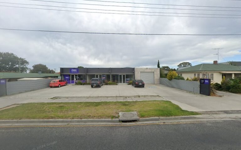 St Helens Pet Shop - listing photo